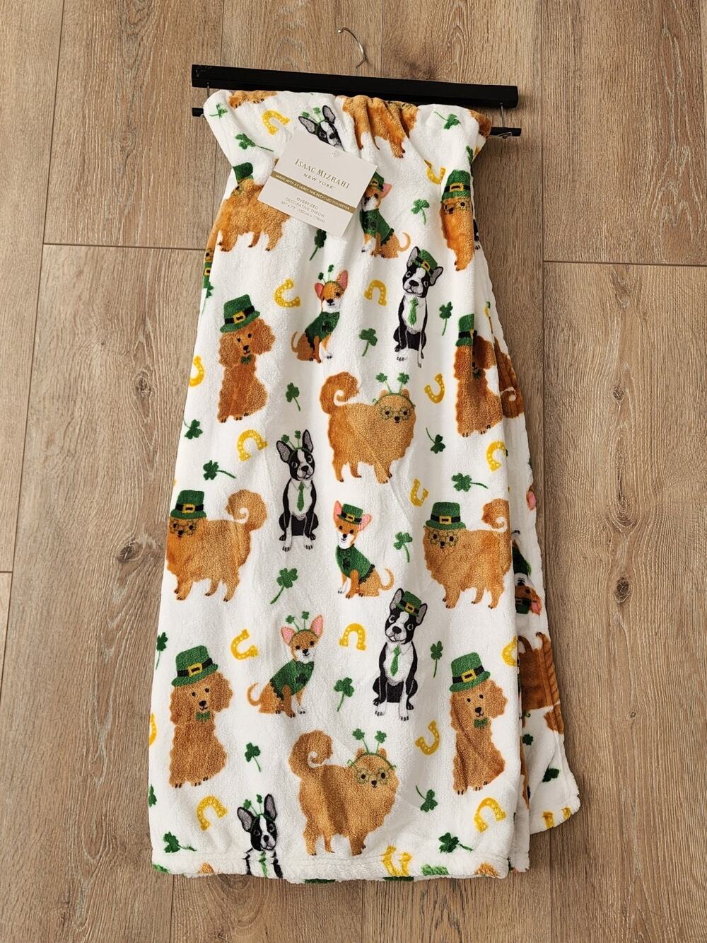 Isaac Mizrahi St. Patrick's Day Oversized Dog Print Plush Throw Blanket 60x70
